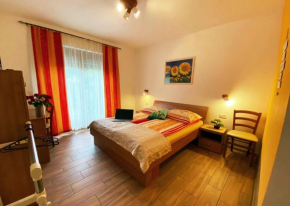 Отель Guesthouse Mesec Zaplana  Врхника